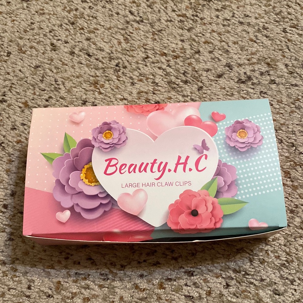 Large hair claw clips. The brand is Beauty.H.C.